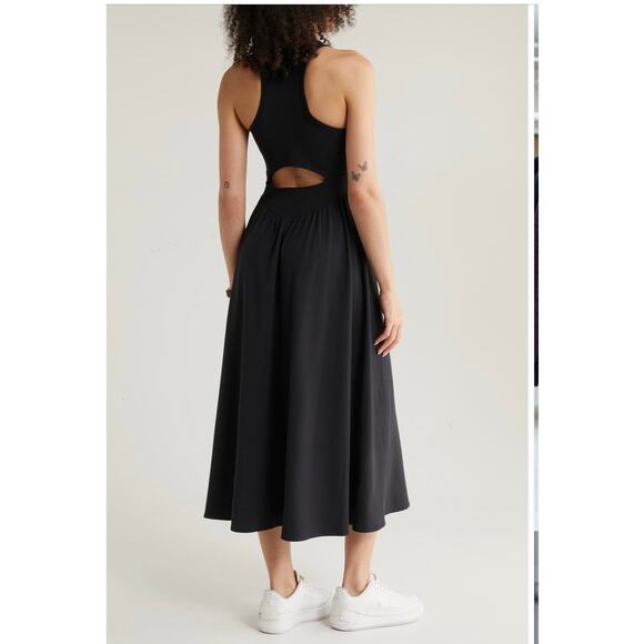 Nordstrom’s Zella Effortless Cutout Back
Size large women’s Hybrid Dress (new) - Picture 1 of 5